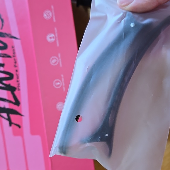 Wavytalk Ionic Straightener Brush - Picture 3 of 5